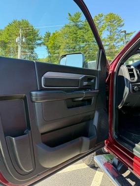 2022 RAM 3500 Tradesman Regular Cab 4x4 8' Box