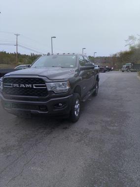 2022 RAM 2500 Big Horn Crew Cab 4x4 6'4' Box
