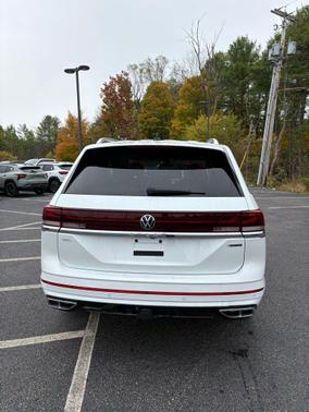 2025 Volkswagen Atlas 2.0T SEL Premium R-Line 4MOTION