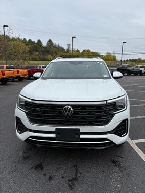 2025 Volkswagen Atlas 2.0T SEL Premium R-Line 4MOTION