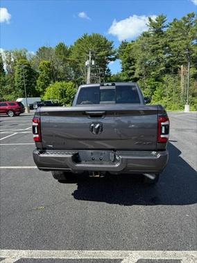 2021 RAM 2500 Laramie Crew Cab 4x4 6'4' Box