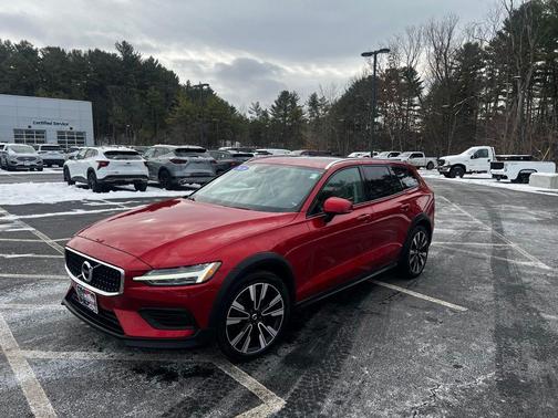 2020 Volvo V60 Cross Country T5
