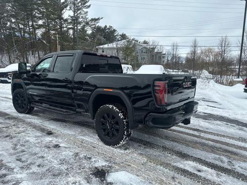 2024 GMC Sierra 2500 AT4