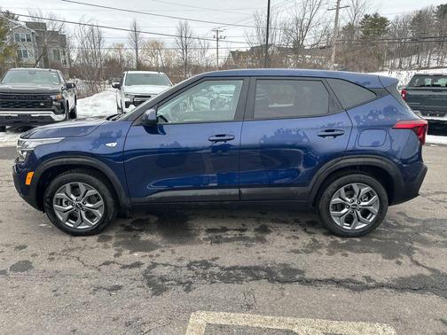 2025 Kia Seltos LX