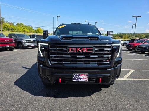 2024 GMC Sierra 2500 AT4