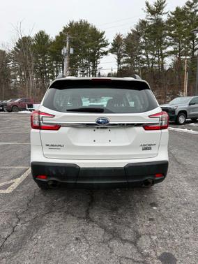 2023 Subaru Ascent Base 8-Passenger