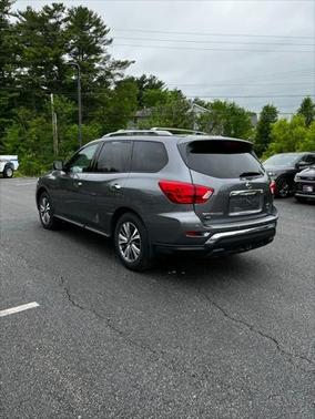 2018 Nissan Pathfinder SL