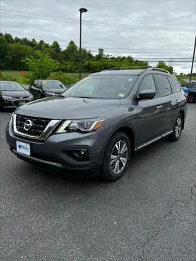 2018 Nissan Pathfinder SL