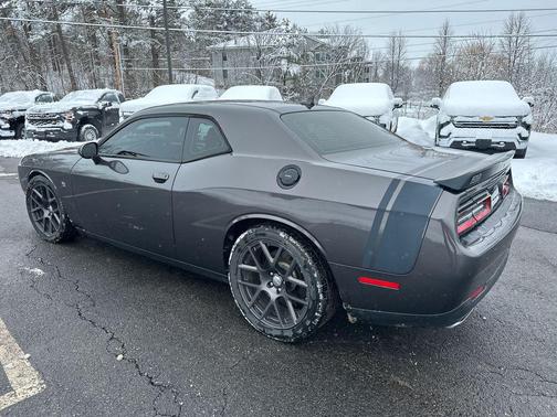 2016 Dodge Challenger R/T Scat Pack