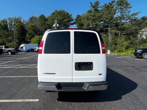 2019 Chevrolet Express 3500 LT