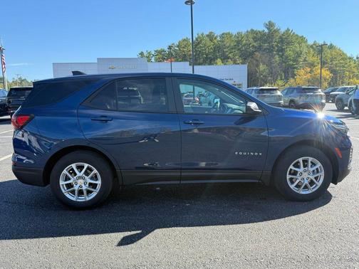 2022 Chevrolet Equinox LS