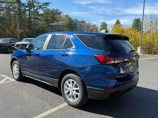 2022 Chevrolet Equinox LS