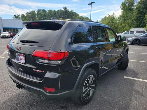 Diamond Black Crystal Pearlcoat 2021 Jeep Grand Cherokee Trailhawk