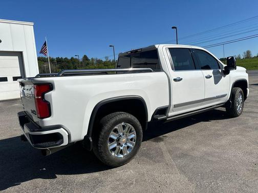 Summit White 2024 Chevrolet Silverado 3500 High Country