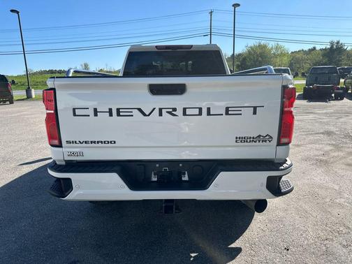 Summit White 2024 Chevrolet Silverado 3500 High Country