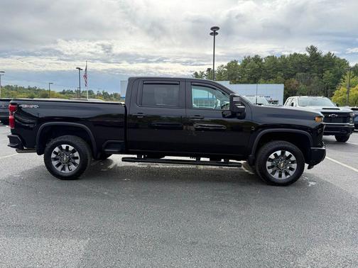 2024 Chevrolet Silverado 2500 Custom