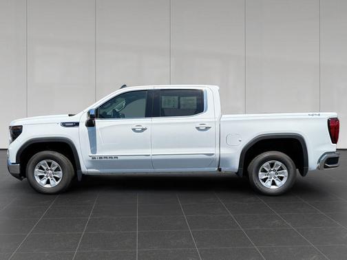 Summit White 2024 GMC Sierra 1500 SLE