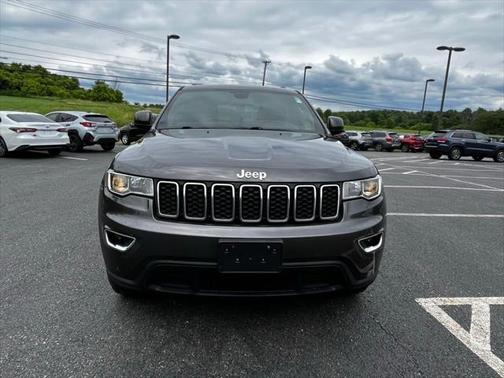 2020 Jeep Grand Cherokee Laredo