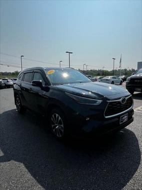 2021 Toyota Highlander Hybrid XLE