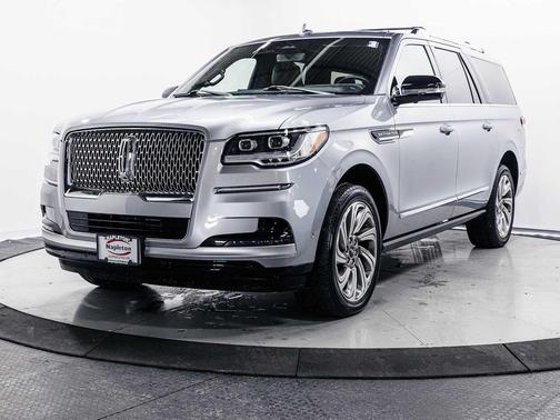 2023 Lincoln Navigator Reserve