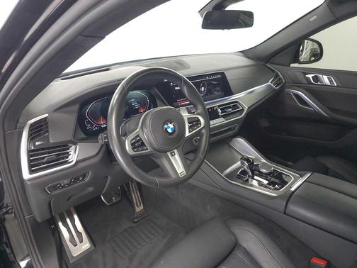 Black Sapphire Metallic 2022 BMW X6 xDrive40i