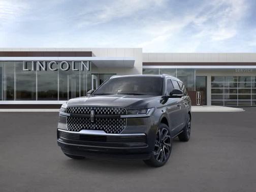 Infinite Black Metallic Clearcoat 2026 Lincoln Navigator Reserve