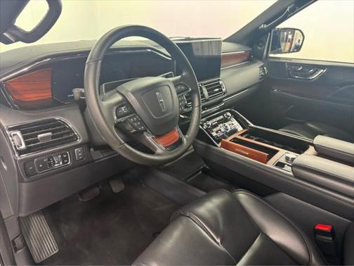 2024 Lincoln Navigator Premiere