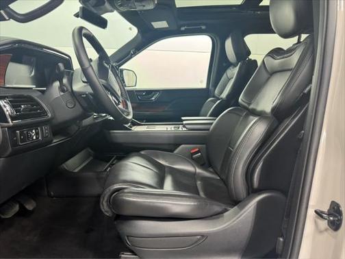 2024 Lincoln Navigator Premiere