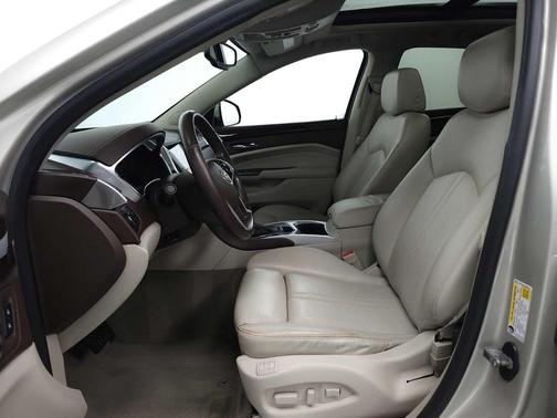 Silver Coast Metallic 2015 Cadillac SRX Luxury Collection