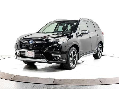 Crystal Black Silica 2022 Subaru Forester Touring