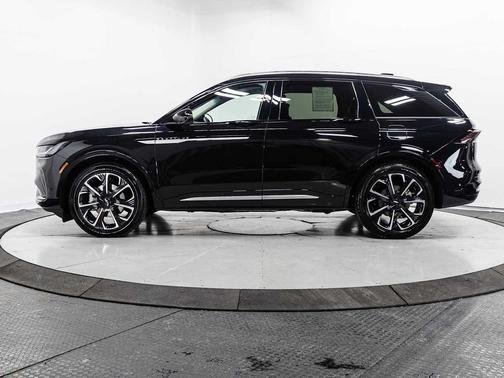 2024 Lincoln Nautilus Reserve