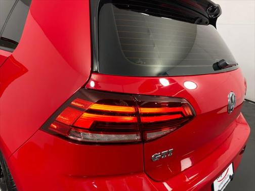2018 Volkswagen Golf GTI 2.0T S 4-Door