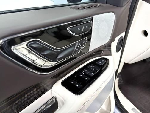 2024 Lincoln Navigator Black Label