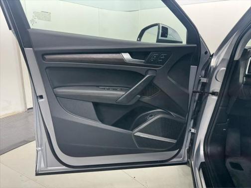 2024 Audi Q5 45 S line Premium Plus