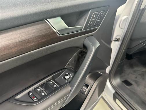 2024 Audi Q5 45 S line Premium Plus