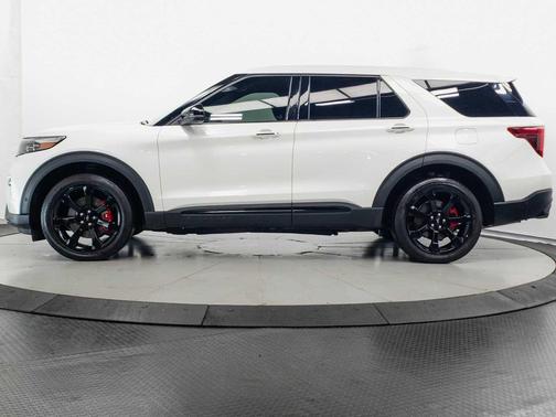 Star White Metallic Tri-Coat 2021 Ford Explorer ST