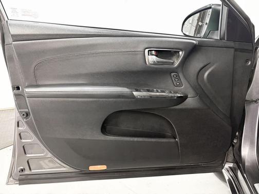 2016 Toyota Avalon Hybrid XLE Premium