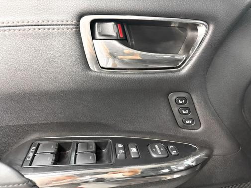 2016 Toyota Avalon Hybrid XLE Premium