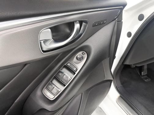 2016 INFINITI Q50 3.0t Sport