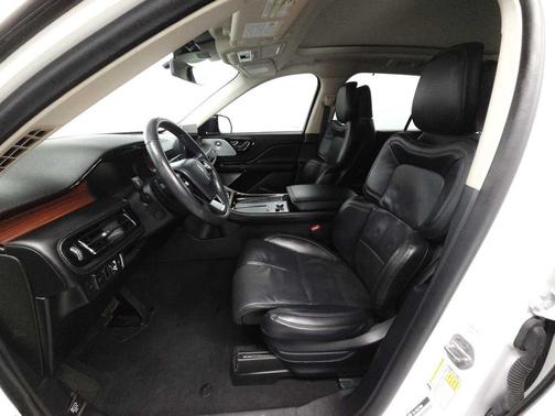 Pristine White Metallic Tri-Coat 2022 Lincoln Aviator Reserve AWD