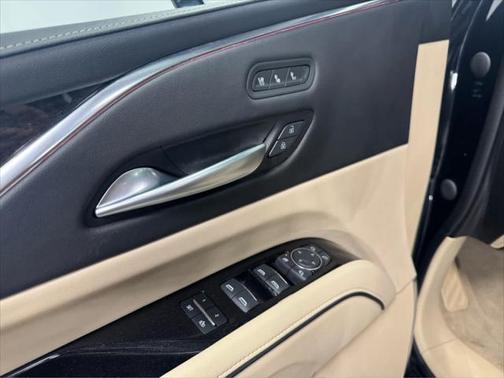 2023 Cadillac Escalade ESV Premium Luxury
