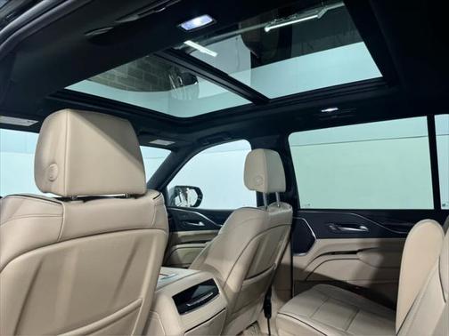 2023 Cadillac Escalade ESV Premium Luxury