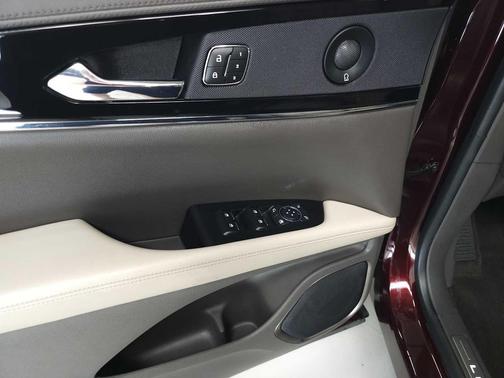 Burgundy Velvet Metallic Tinted Clearcoat 2023 Lincoln Nautilus Reserve