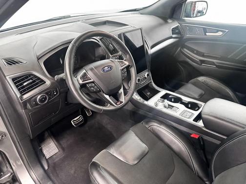 2024 Ford Edge ST