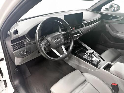 2023 Audi A4 45 S line Premium Plus