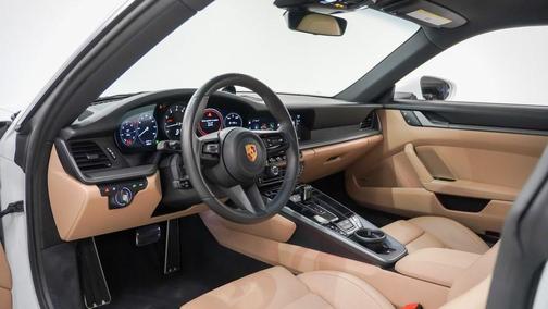 2022 Porsche 911 Carrera