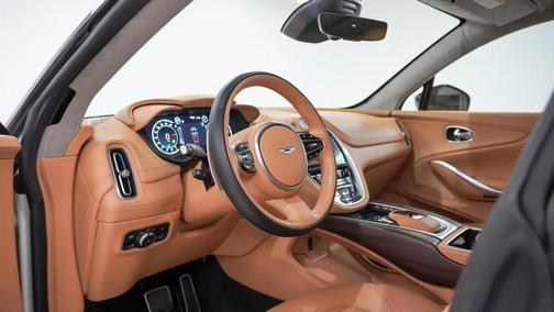 2021 Aston Martin DBX Base