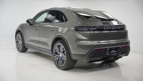 2025 Porsche Macan Electric