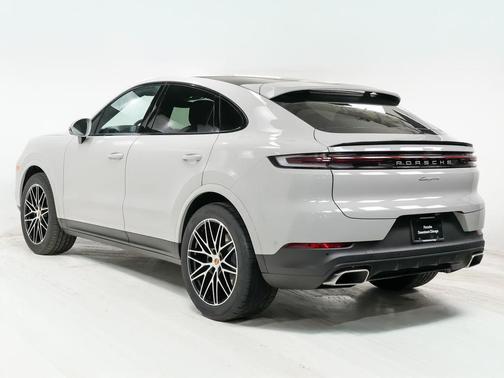 Chalk 2026 Porsche Cayenne Cayenne