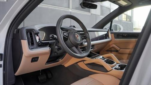 2025 Porsche Cayenne E-Hybrid S